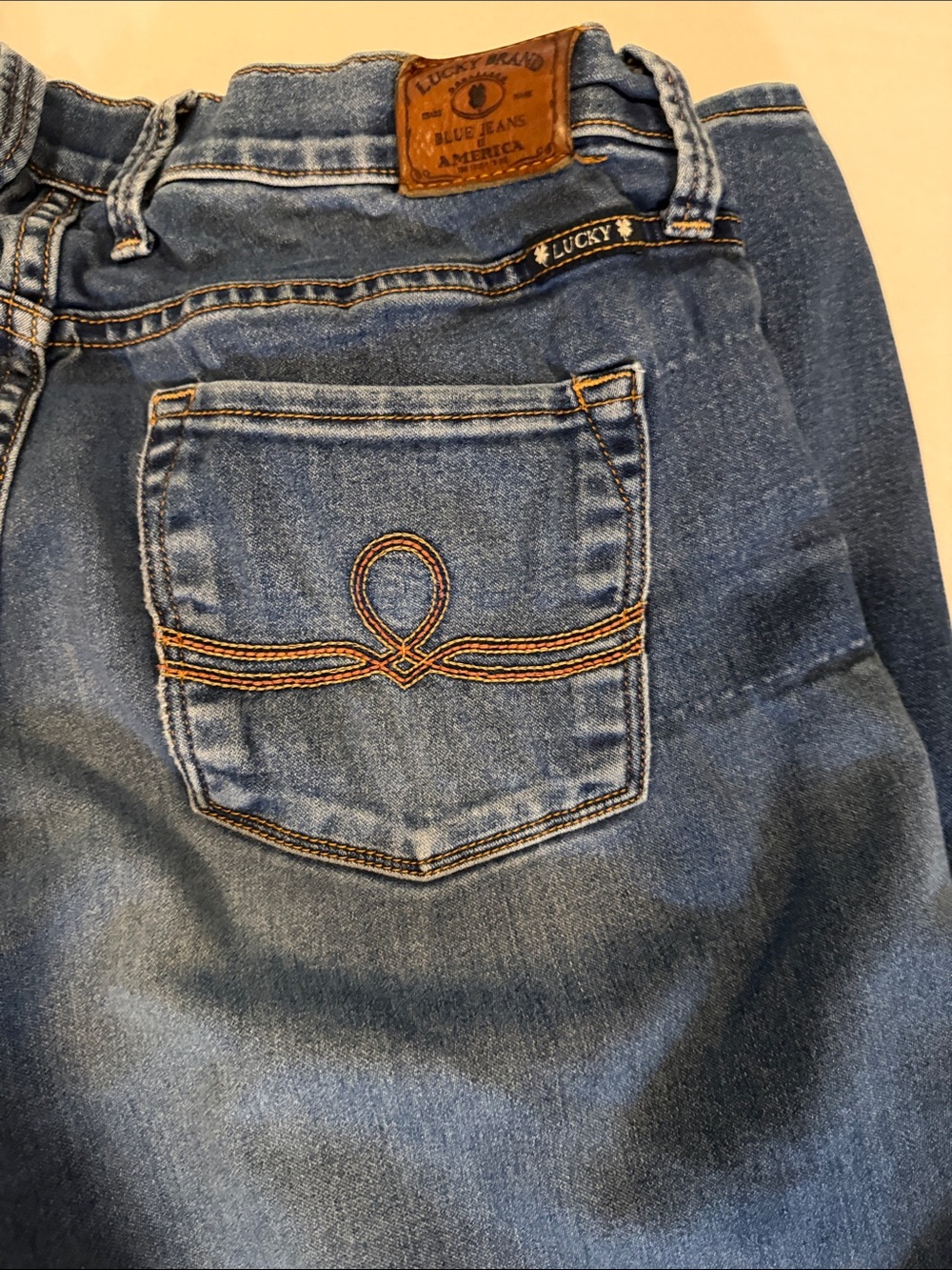 Lucky Brand Classic Mid to Dark Blue Sophia Straight Leg Jeans - Picture 7 of 12